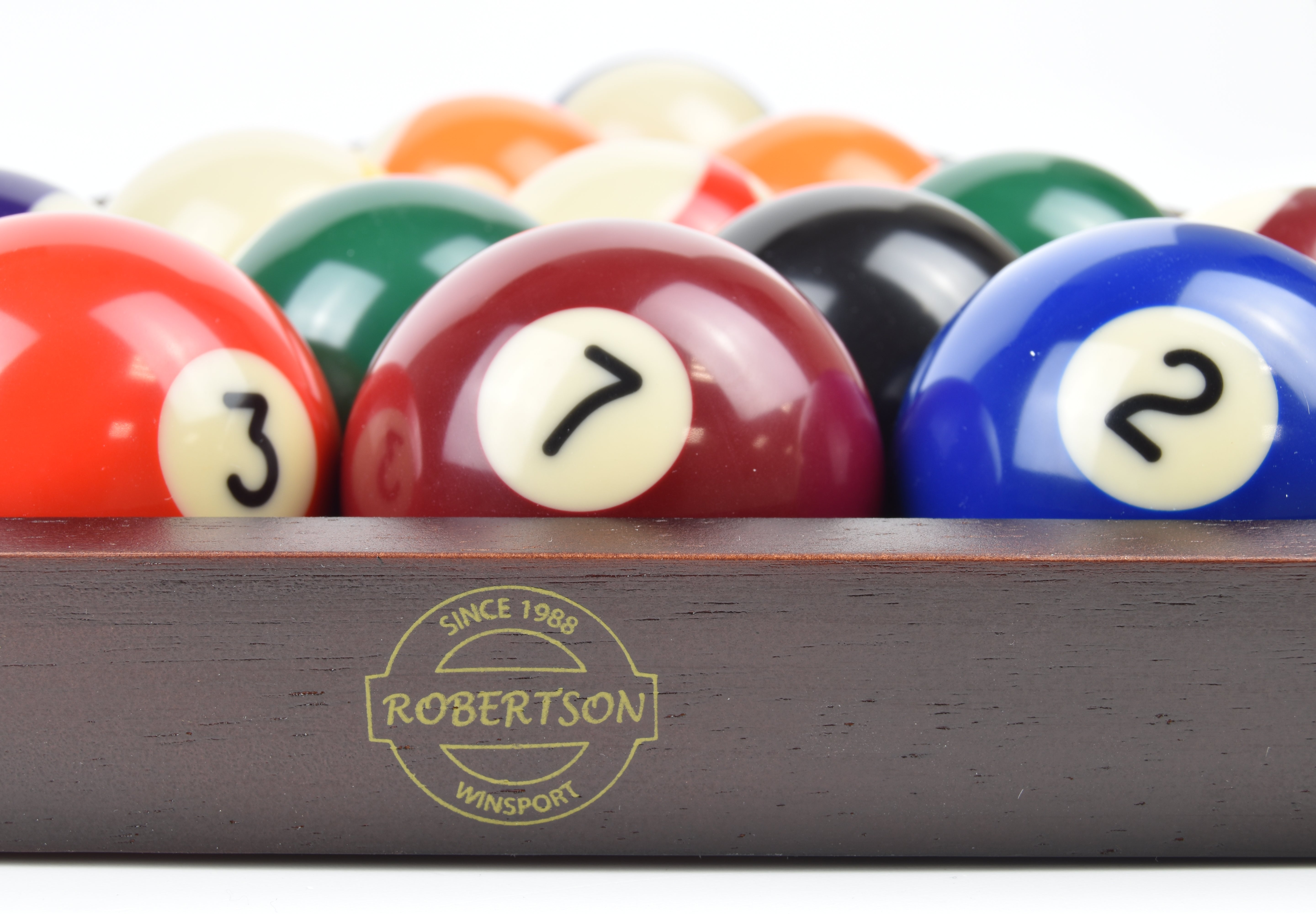 Triangle Robertson 57.2mm, black