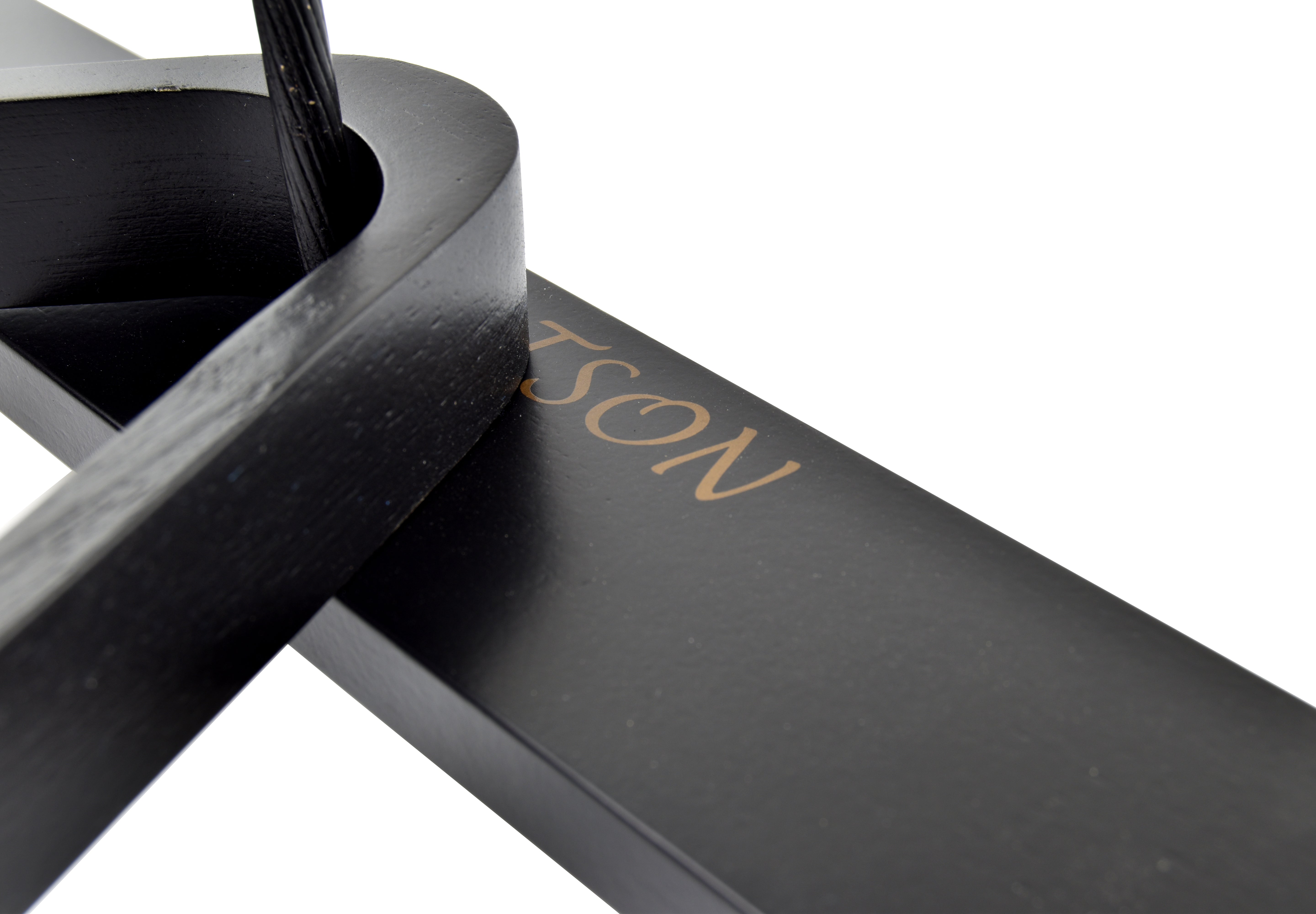 Wall Mount Robertson 6 Cues Black