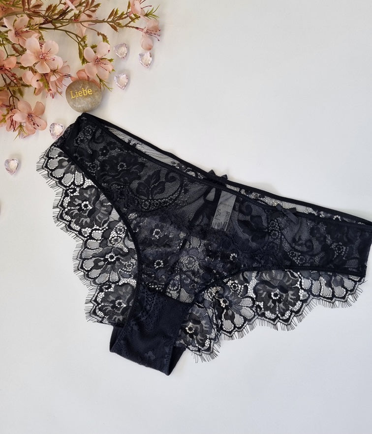 Mix sets of women's underwear by  Lascana, Simone Perele, Vivance, Petite Fleur, Nuance