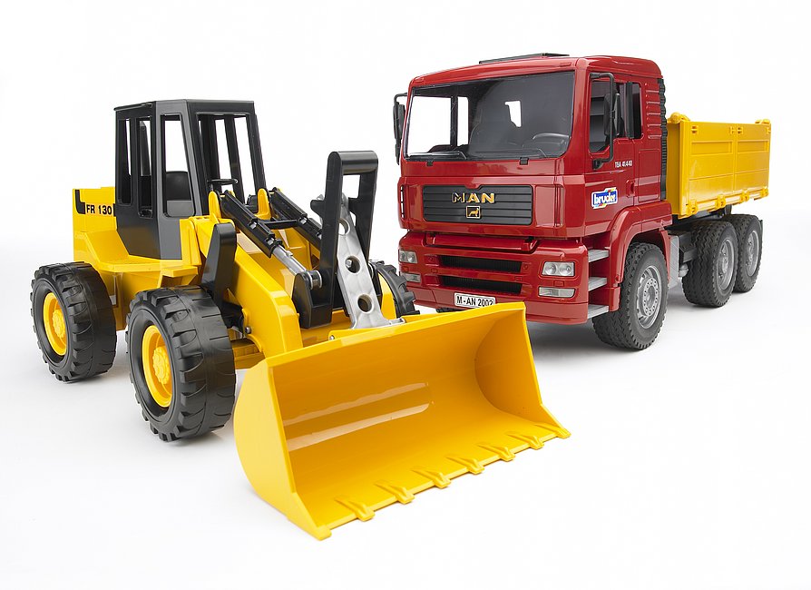 Bruder 02752 - MAN TGA tipper truck and articulated wheel loader FR 130