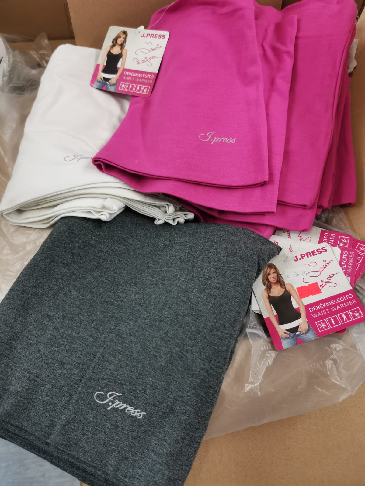 Women's underwear, lingerie and slips, thongs outlet. Mix lingeries and underpants. Great offer