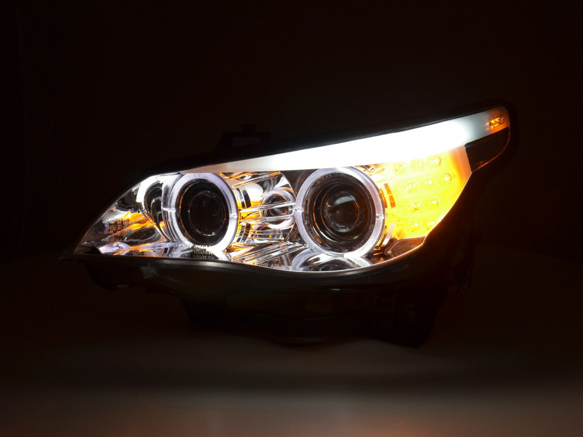 Headlight Set Xenon Angel Eyes LED BMW 5 Series E60/E61 05-08 chrome for right-hand drive