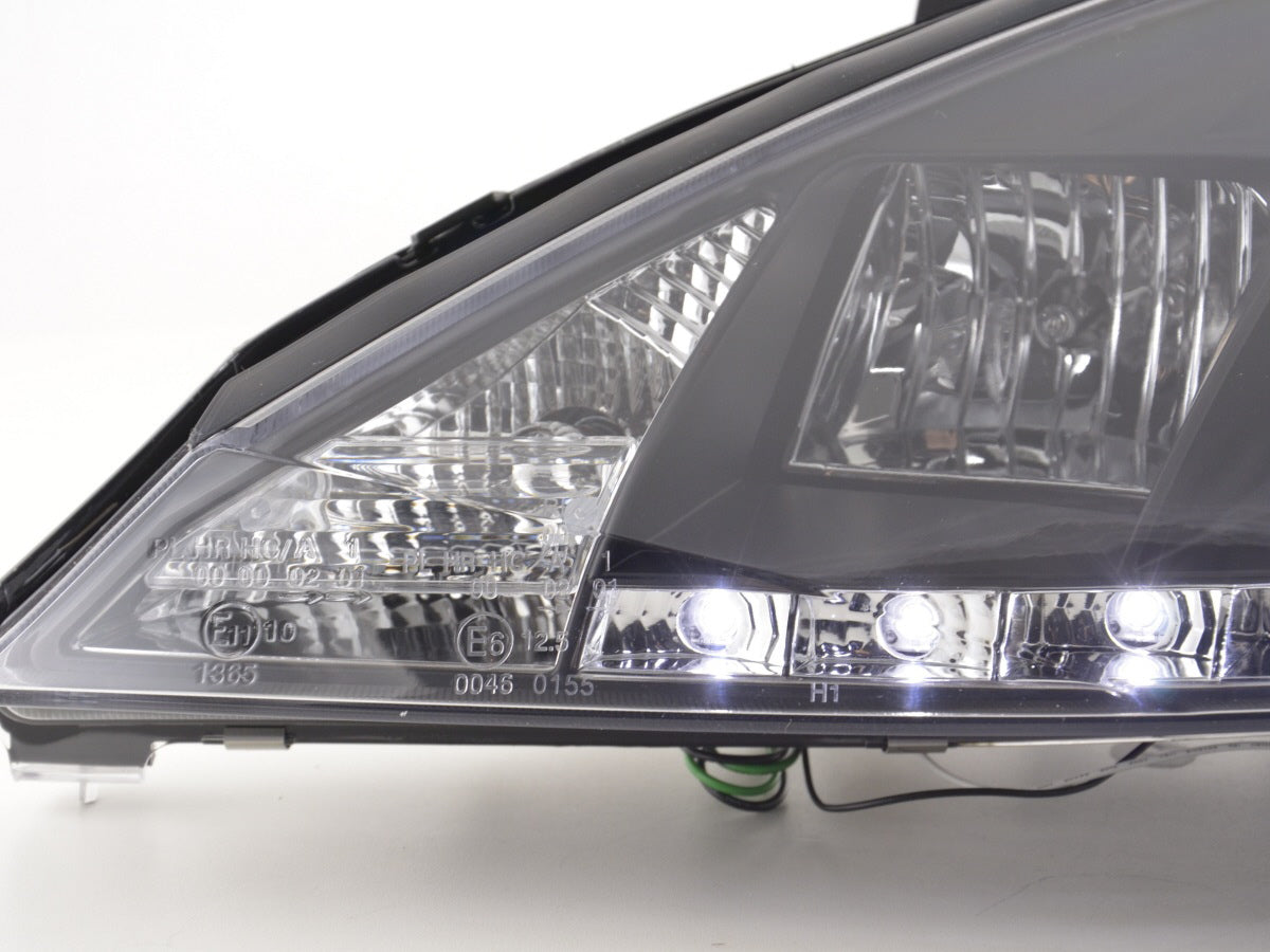 Scheinwerfer Set Daylight LED TFL-Optik Ford Focus 3/4/5-trg.  01-04 schwarz für Rechtslenker