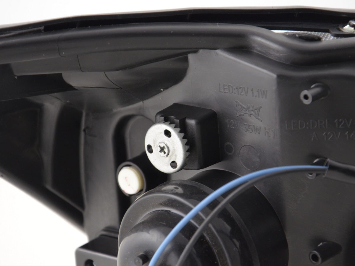 Scheinwerfer Set Daylight LED TFL-Optik Ford Focus 3/4/5-trg.  01-04 schwarz für Rechtslenker