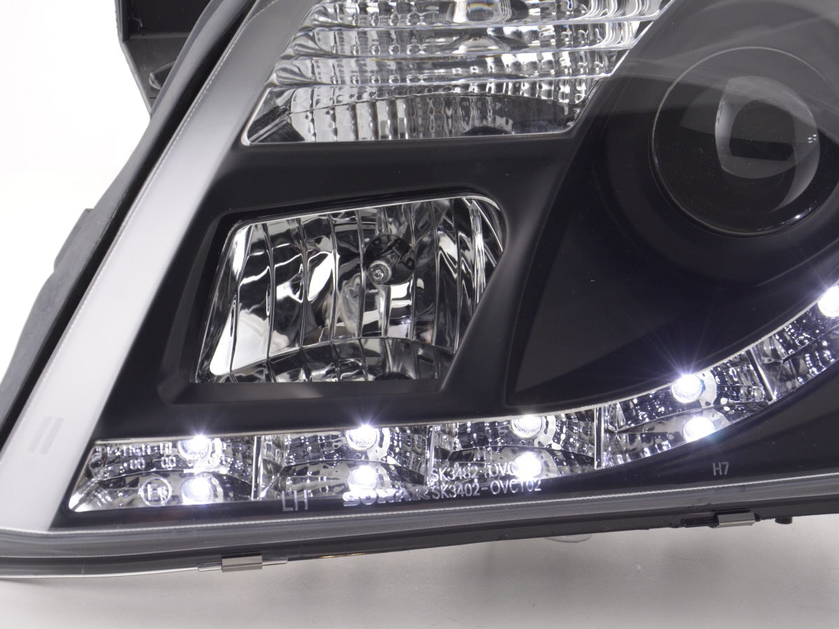 Scheinwerfer Set Daylight LED TFL-Optik Opel Vectra C  02-05 schwarz für Rechtslenker