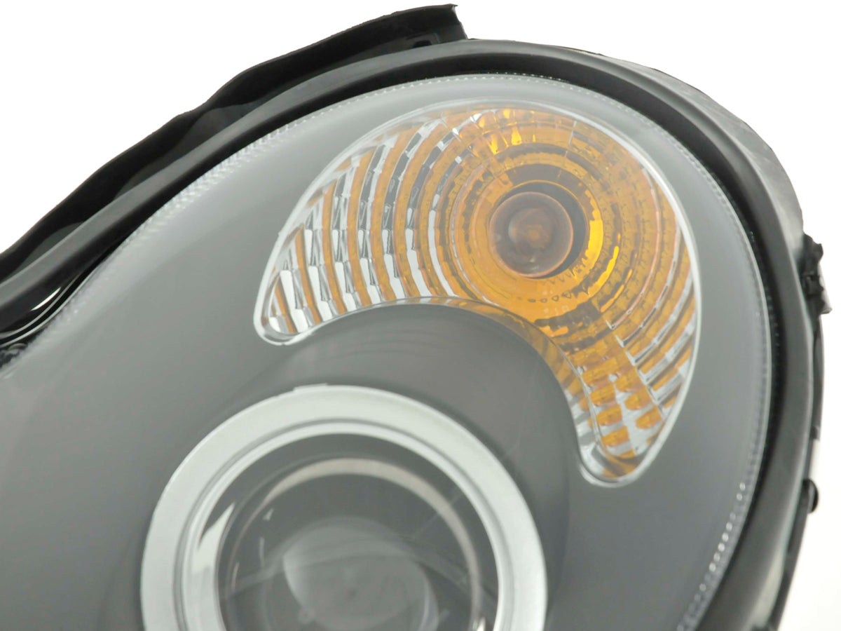 Headlight set Mercedes C-Class type W203 00-07 black