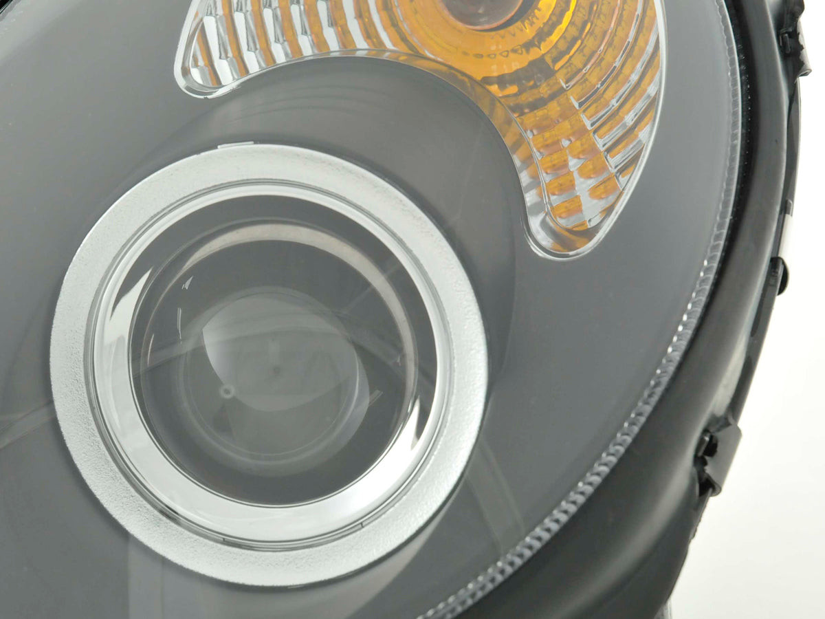 Headlight set Mercedes C-Class type W203 00-07 black