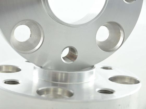 Wheel spacer offroad width 15 mm per wheel Porsche Cayenne 911