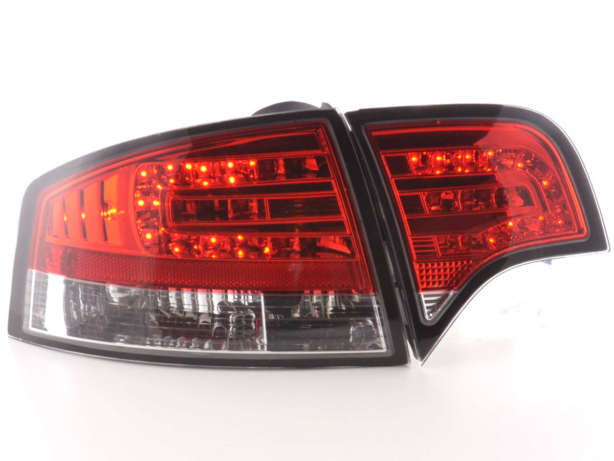 LED Rückleuchten Set Audi A4 Limousine Typ 8E  04-07 rot/klar