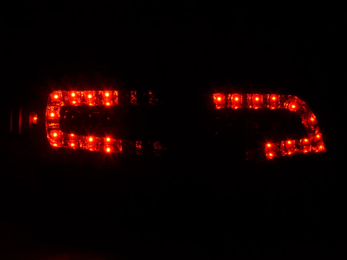 LED Rückleuchten Set Audi A4 Limousine Typ 8E  04-07 schwarz