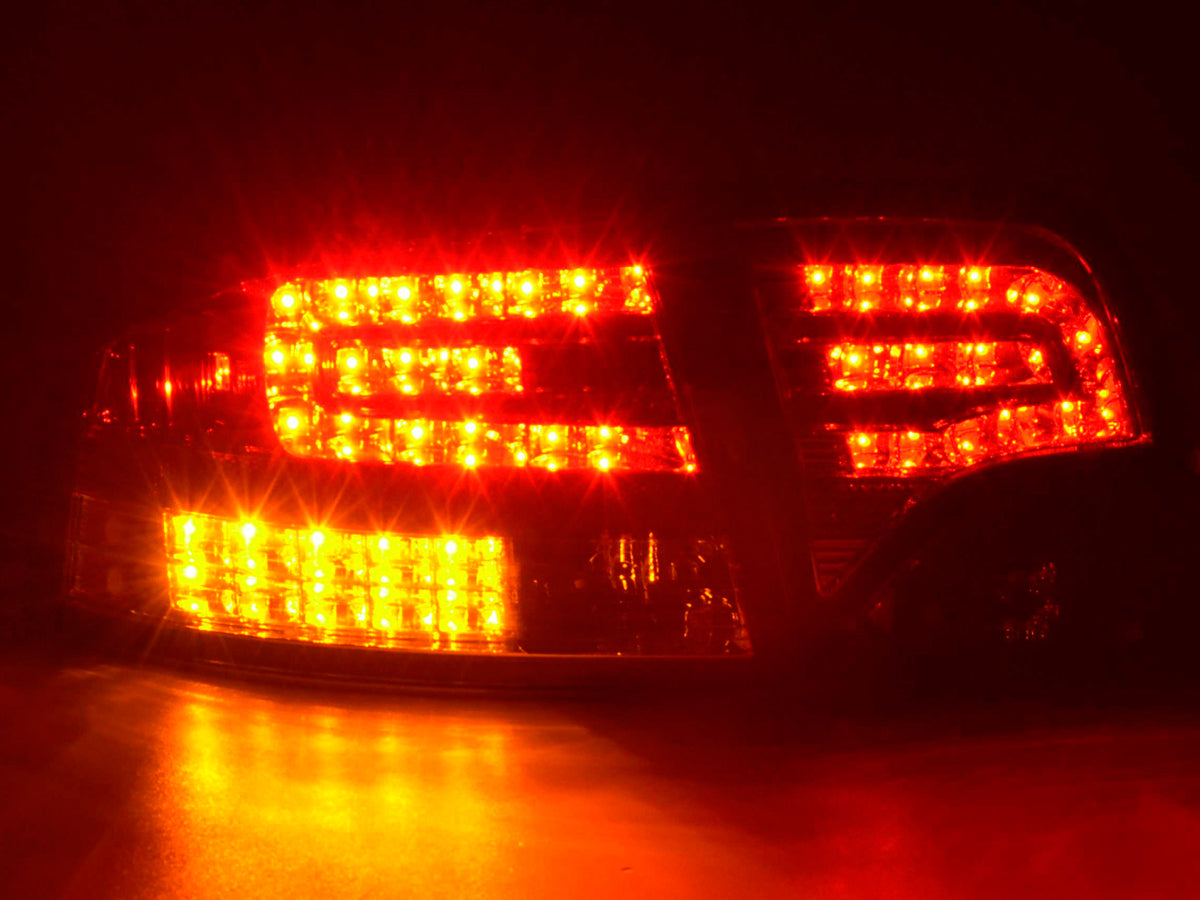 LED Rückleuchten Set Audi A4 Limousine Typ 8E  04-07 rot/klar