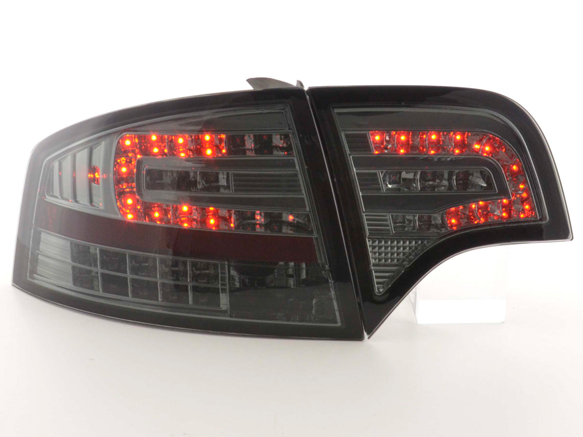 LED Rückleuchten Set Audi A4 Limousine Typ 8E  04-07 schwarz