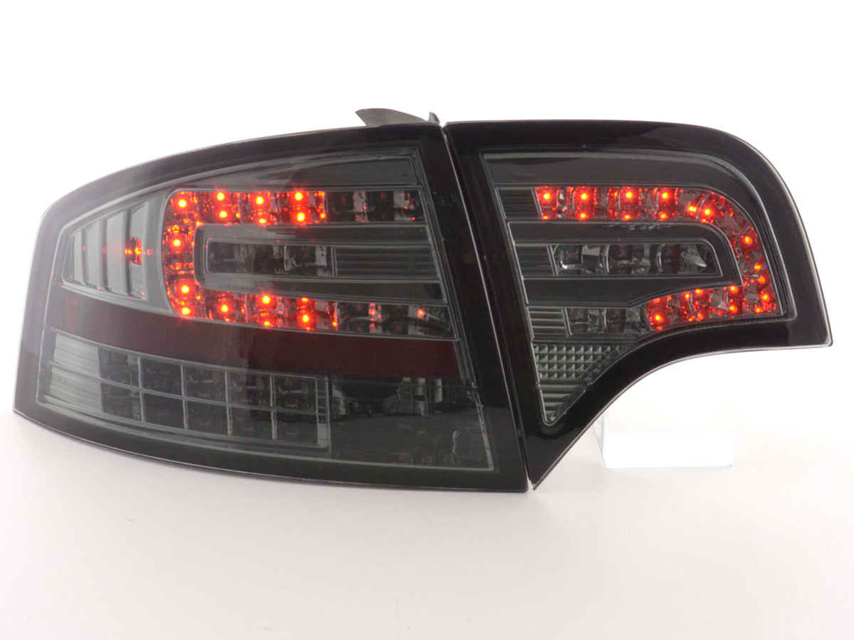 LED Rückleuchten Set Audi A4 Limousine Typ 8E  04-07 schwarz