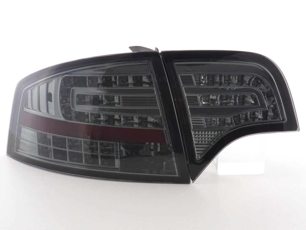 LED Rückleuchten Set Audi A4 Limousine Typ 8E  04-07 schwarz
