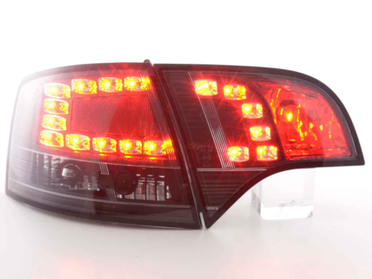 LED Rückleuchten Set Audi A4 Avant Typ 8E  04-08 schwarz