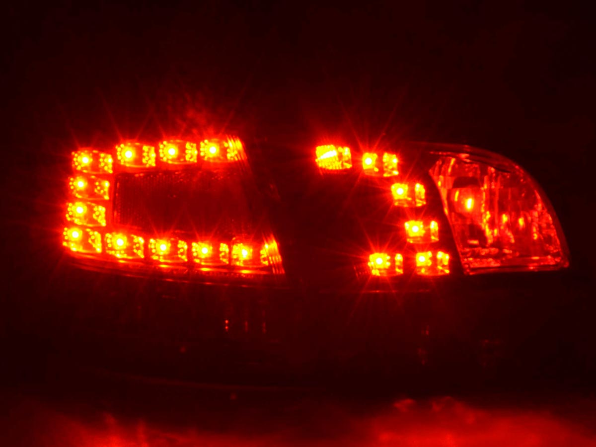 LED Rückleuchten Set Audi A4 Avant Typ 8E  04-08 schwarz