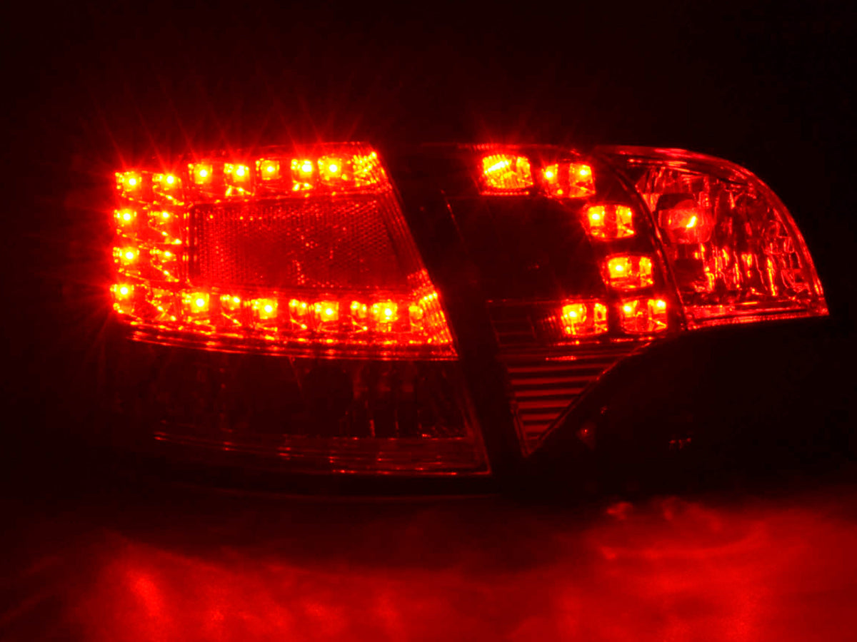 LED Rückleuchten Set Audi A4 Avant Typ 8E  04-08 rot/klar