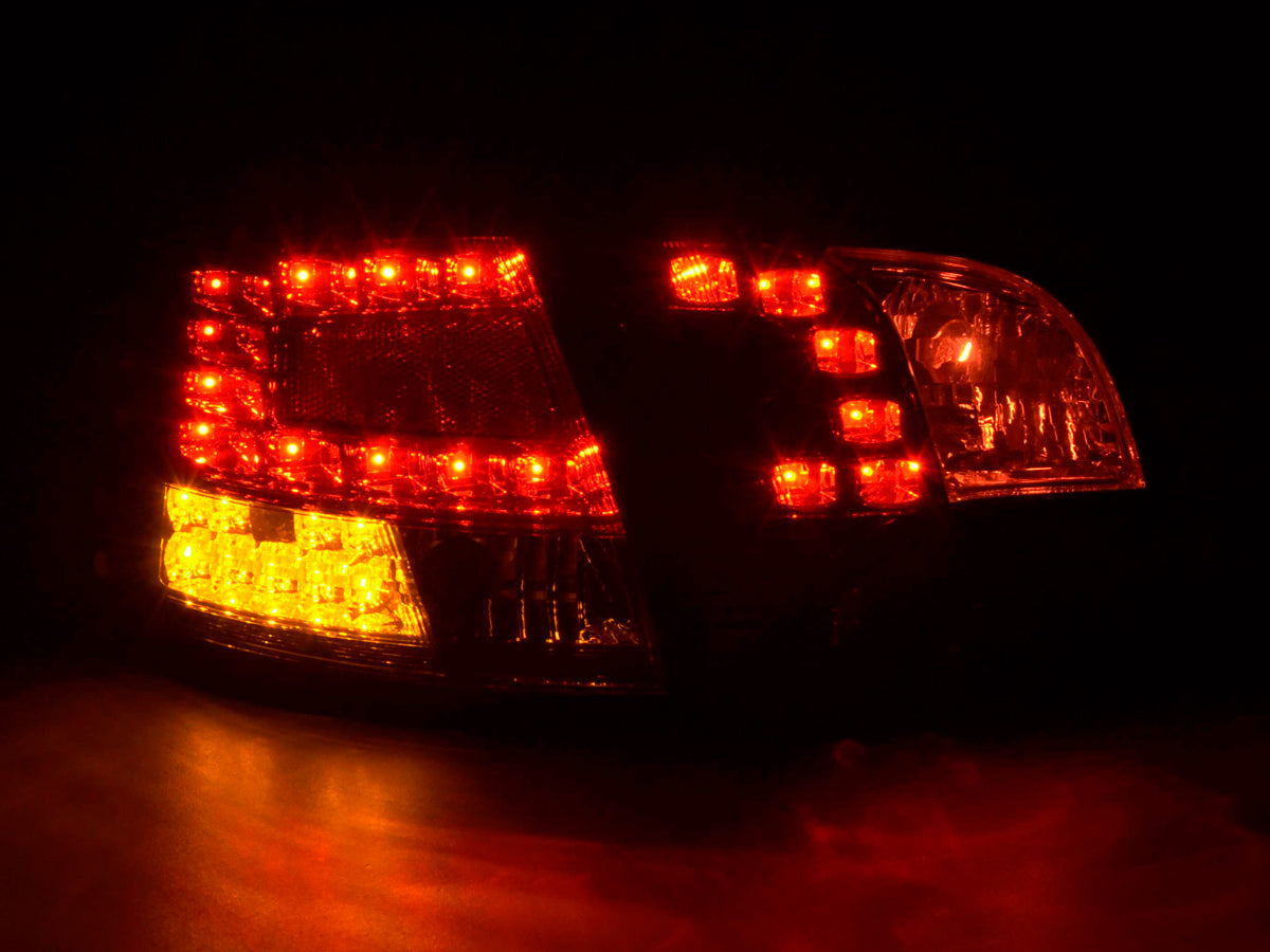 LED Rückleuchten Set Audi A4 Avant Typ 8E  04-08 rot/schwarz
