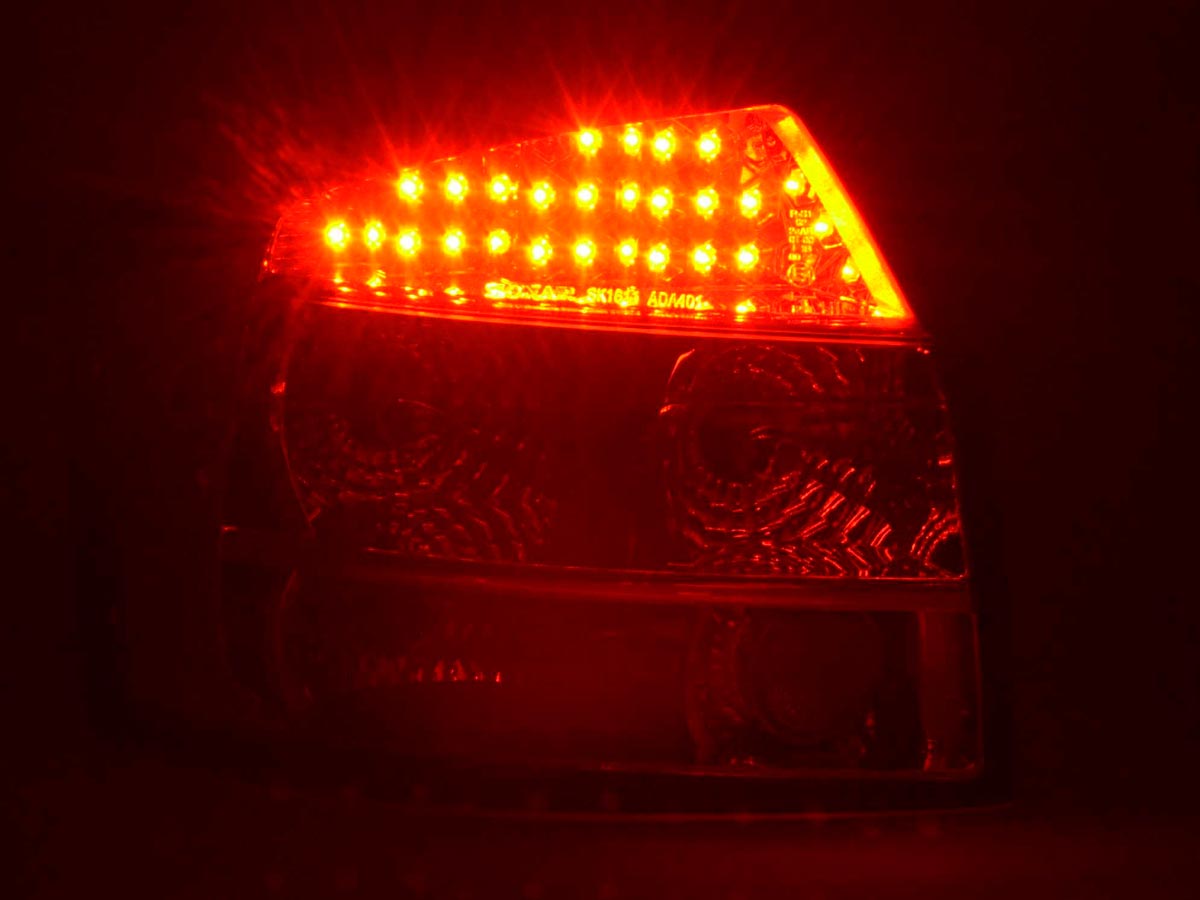 LED Rückleuchten Set Audi A4 Limousine Typ 8E  01-04 chrom