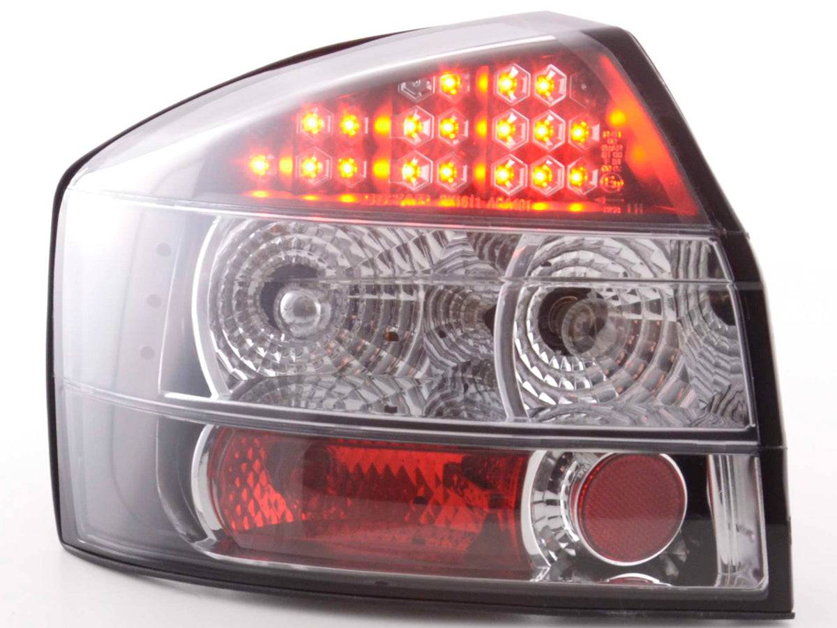 LED Rückleuchten Set Audi A4 Limousine Typ 8E  01-04 schwarz