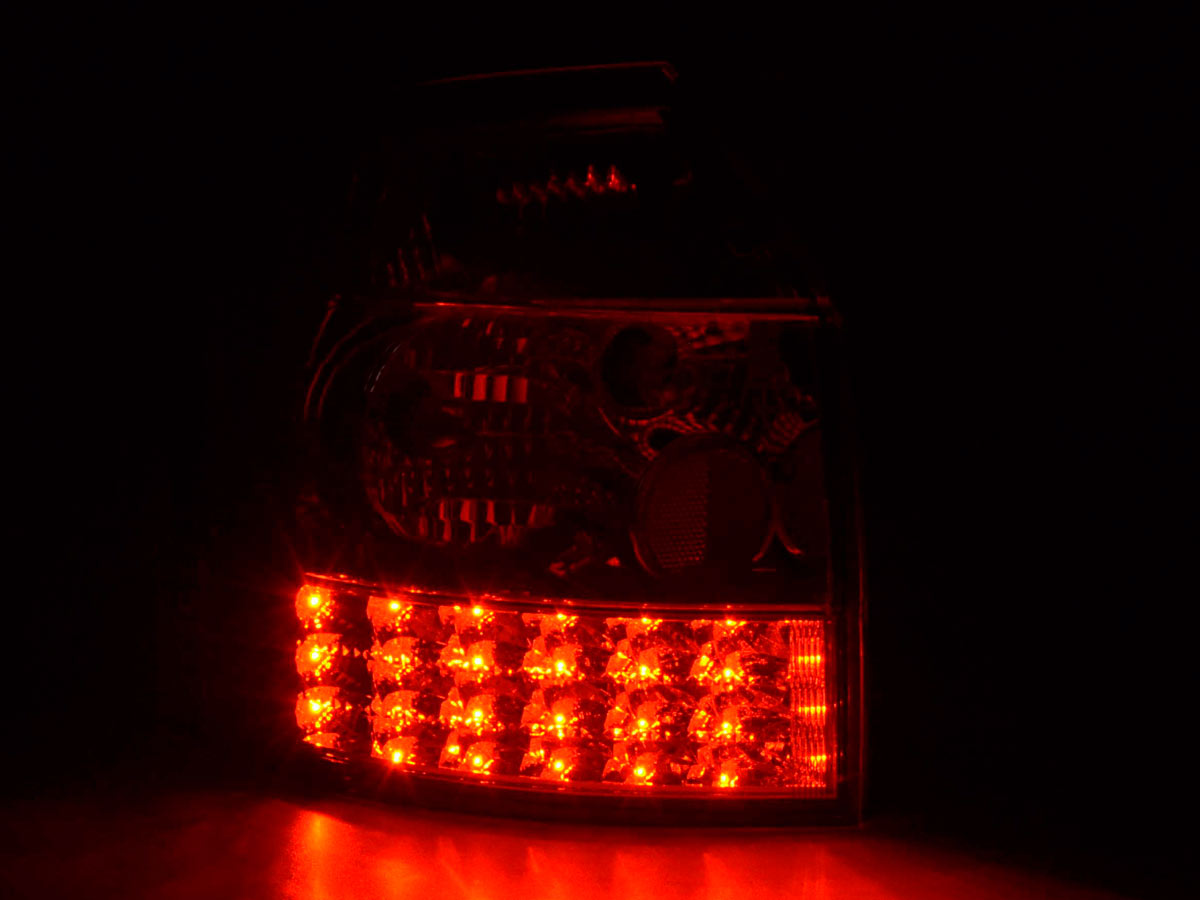 LED Rückleuchten Set Audi A4 Avant Typ 8E  01-04 chrom