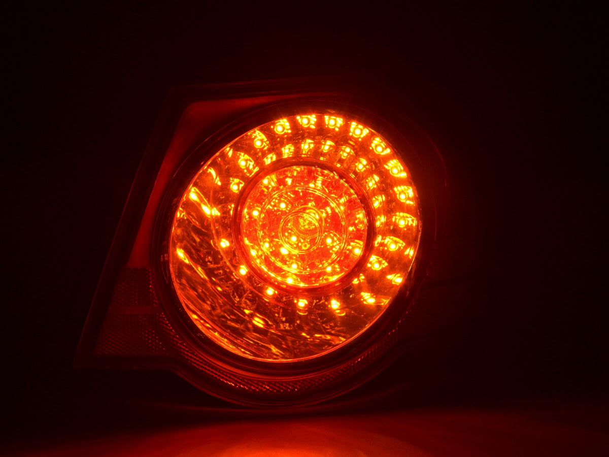 Wear parts rear light right VW Passat Limo Type 3C 05-10 clear/red