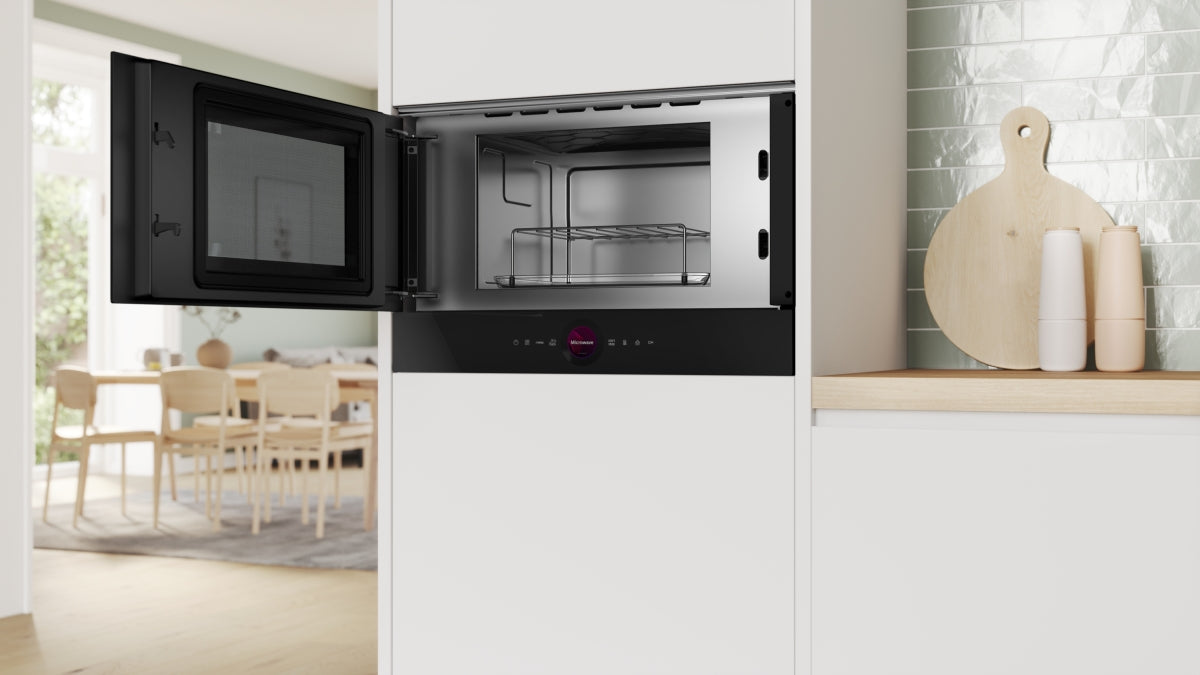 Bosch BEL7321B1 Series 8 built-in microwave, black 