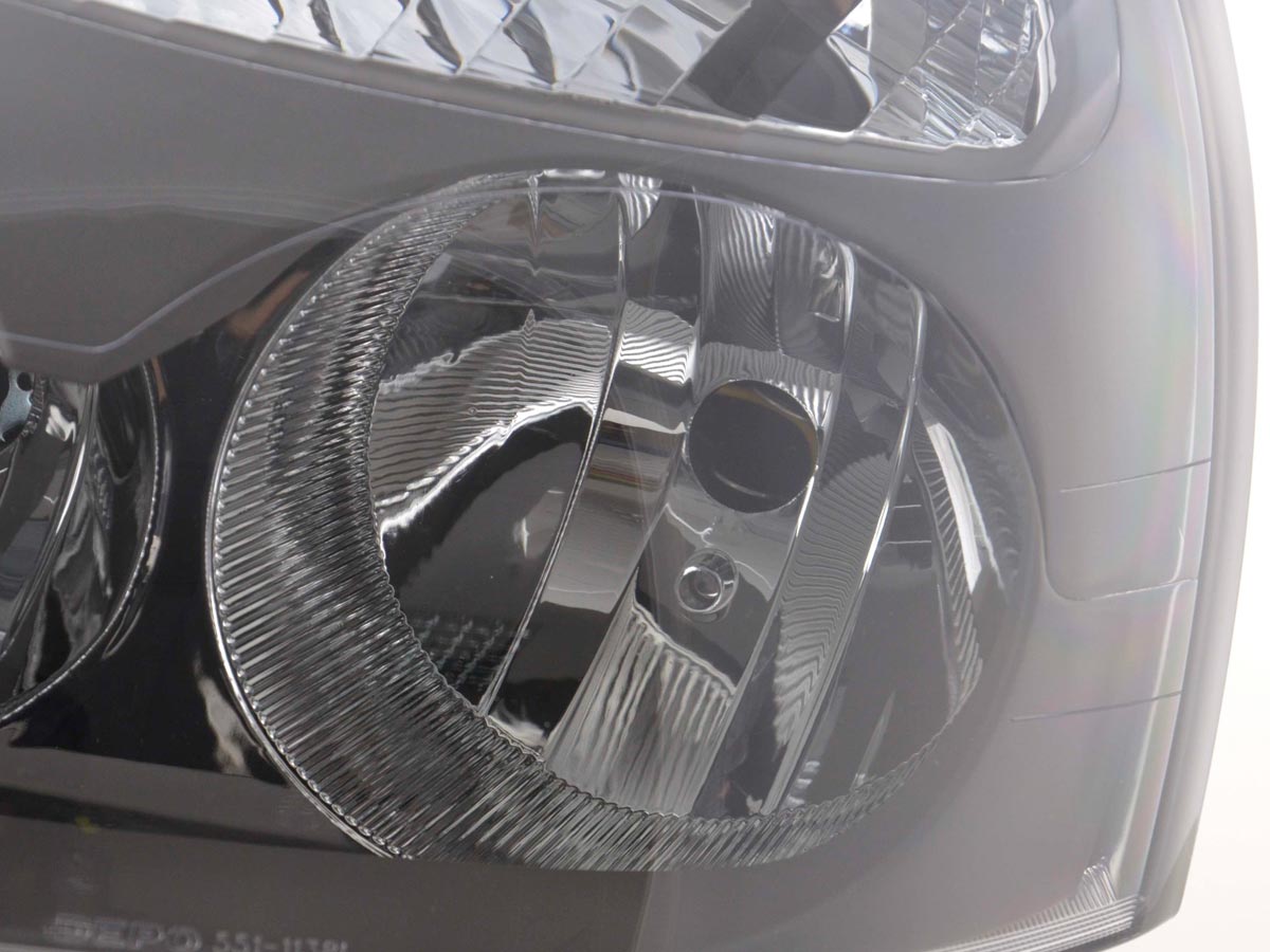 Wear parts headlight left Renault Clio (Type B) 01-03