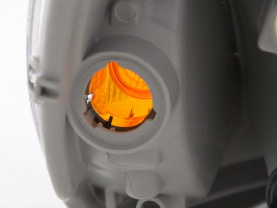 Wear parts headlight left Toyota Yaris (Type P1) 99-03