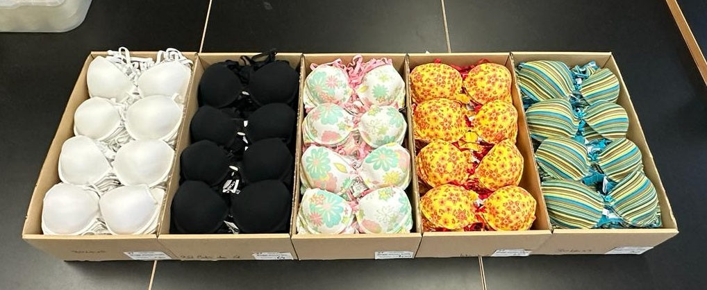 Women's underwear, lingerie and slips, thongs outlet. Mix lingeries and underpants. Great offer